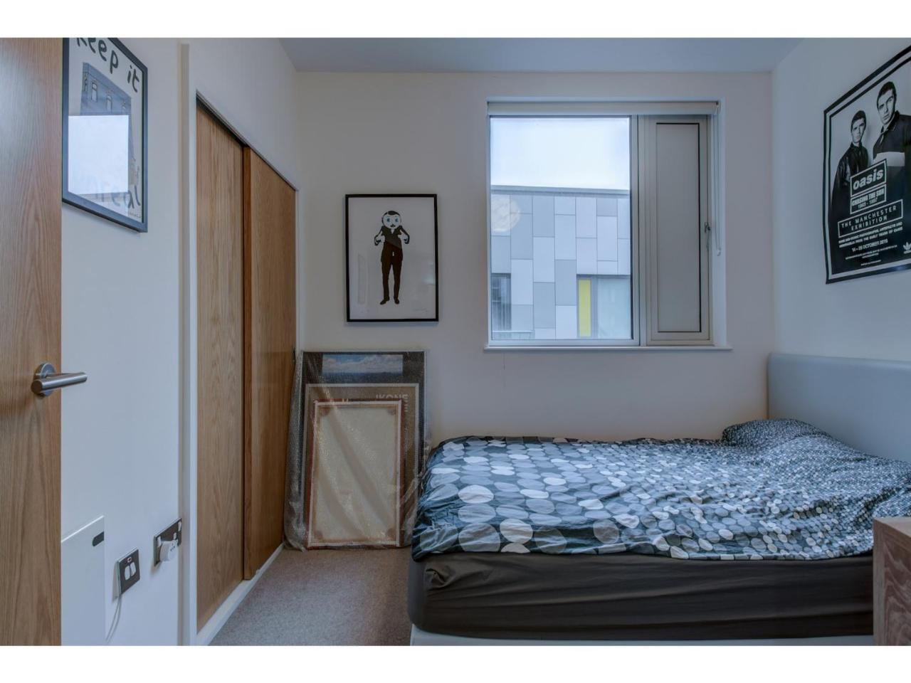 Апартаменти Stylish And Charming Apt For Up To 4, Манчестер Екстер'єр фото