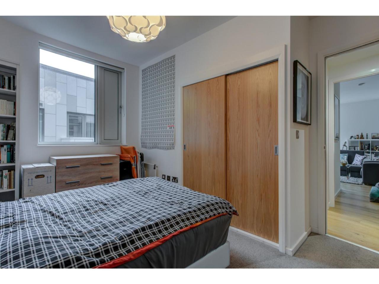 Апартаменти Stylish And Charming Apt For Up To 4, Манчестер Екстер'єр фото